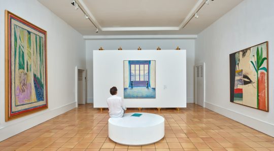 Vue de l'exposition "Hockney-Matisse. Un Paradis retrouvé" | © David Hockney © Succession H. Matisse | Photo © François Fernandez