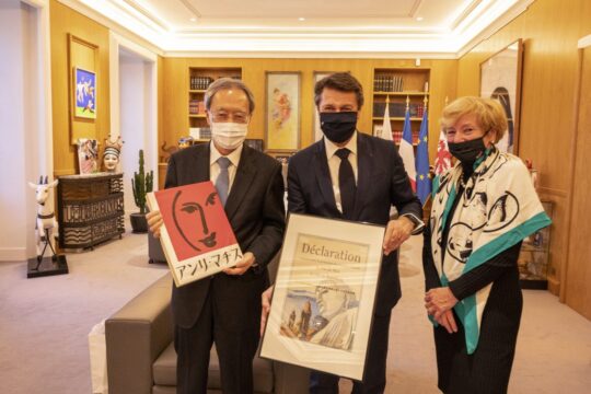 L’ambassadeur du Japon, Junichi Ihara, rencontre le maire de Nice Christian Estrosi, Nice, novembre 2020 | Photo © Ville de Nice